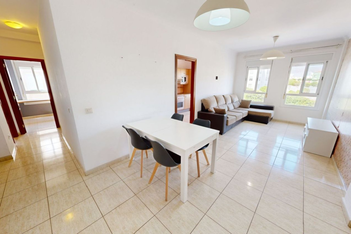 Продажа квартиры на Calle Isla de la Graciosa, Санта-Лусия-де-Тирахана
photo 2