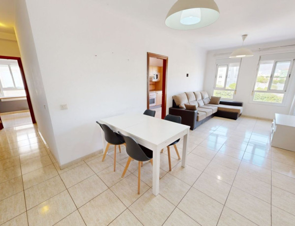 Продажа квартиры в Calle Isla de la Graciosa, Santa Lucía de Tirajana thumbnail 1