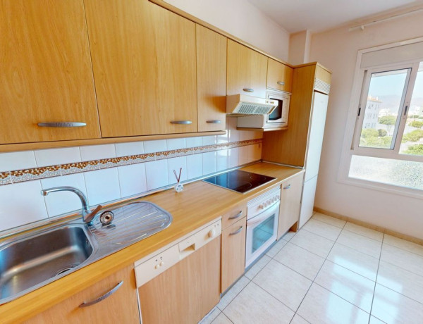 Продажа квартиры в Calle Isla de la Graciosa, Santa Lucía de Tirajana thumbnail 2
