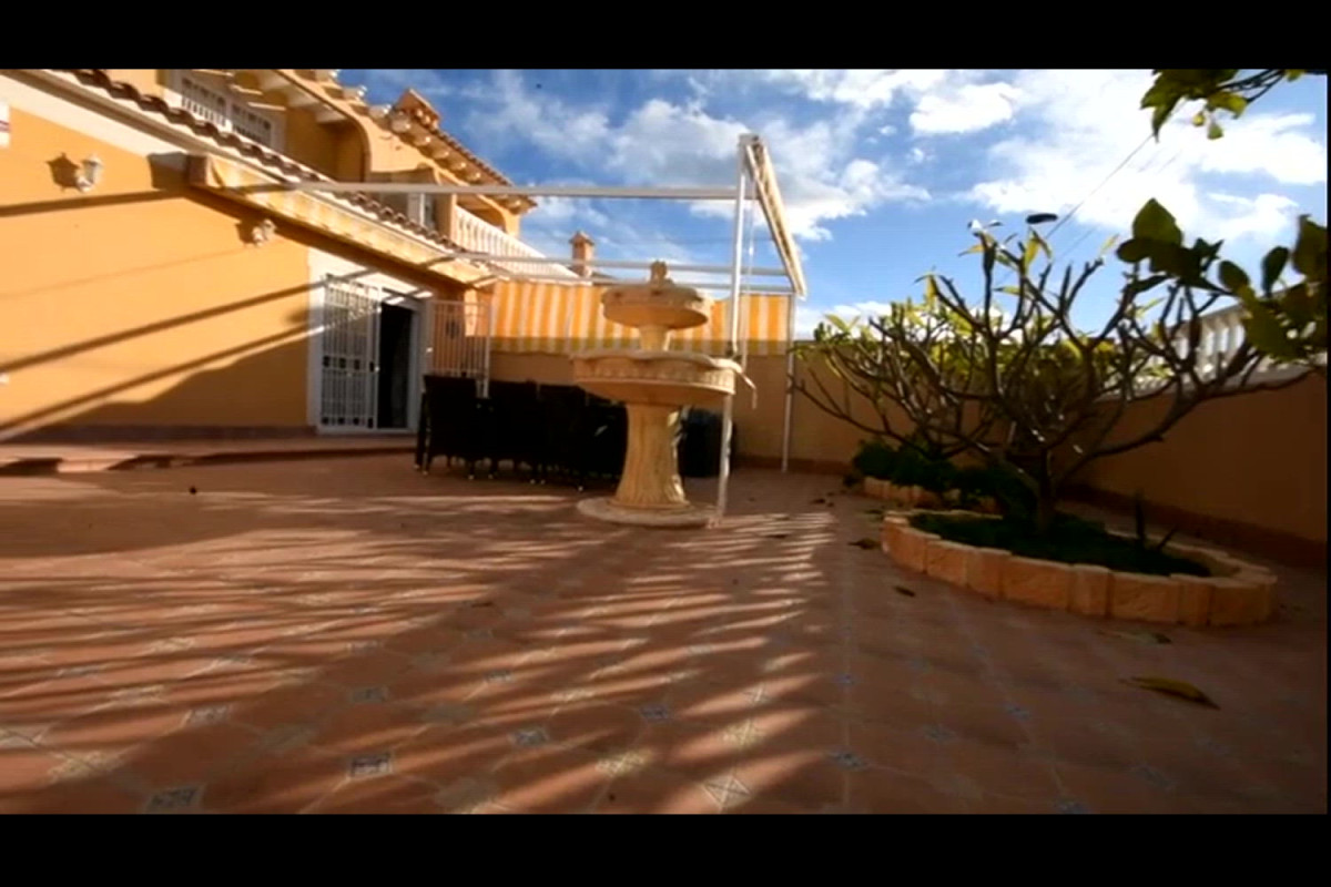 Sale of independent chalet in Calle Islas Baleares, 50, Mazarrón
photo 2