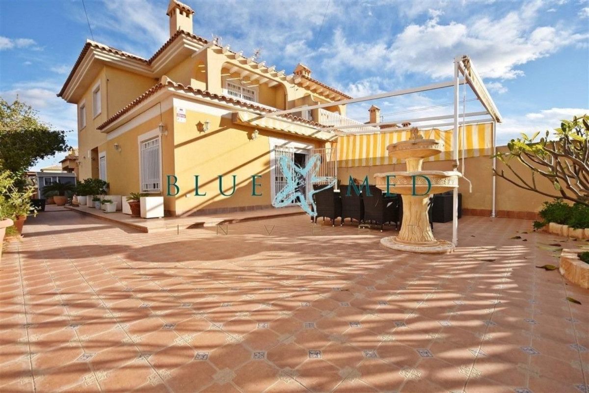 Sale of independent chalet in Calle Islas Baleares, 50, Mazarrón
photo 3