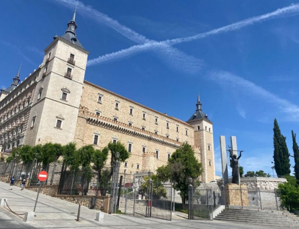 Garaje en venta en Cuesta de los Capuchinos , Distrito Casco Histórico photo 1