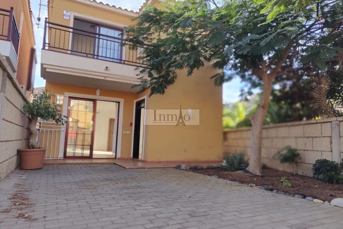 Sale of townhouse in Cho-Guaza , Arona photo 4