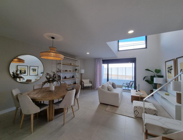 Semi-detached house for sale in  Centro , Bormujos photo 3