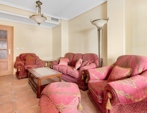 First floor for sale in Centro , Torrevieja thumbnail 2