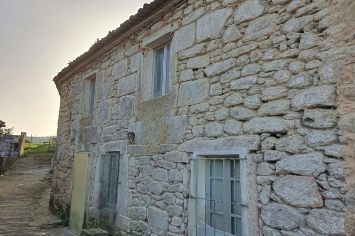 Venta de chalet adosado en , Outes photo 5