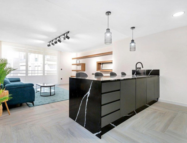 First floor for sale in Centro , Torrevieja thumbnail 1