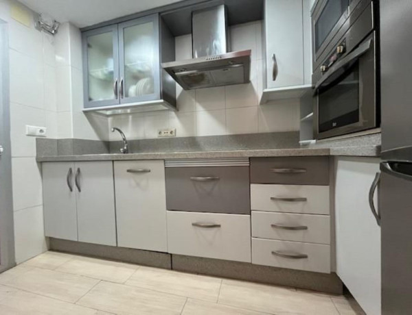 Piso en venta en  Santa Rosa - Valdeolleros , Distrito Santa Rosa - Valdeolleros photo 2
