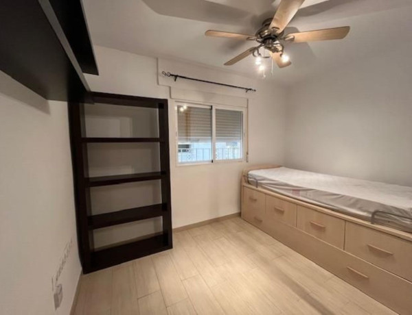 Piso en venta en  Santa Rosa - Valdeolleros , Distrito Santa Rosa - Valdeolleros photo 4