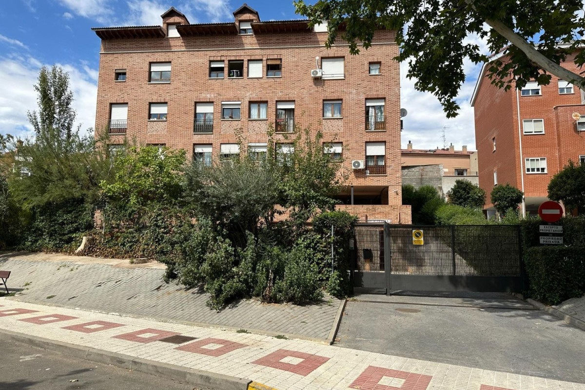 Venta de duplex en Camino de la Barca, Azuqueca de Henares photo 2