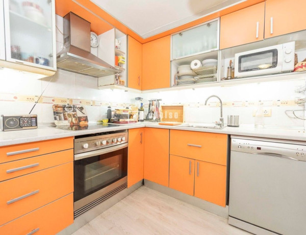 First floor for sale in Parque Europa - Los Pitufos , Pinto thumbnail 1