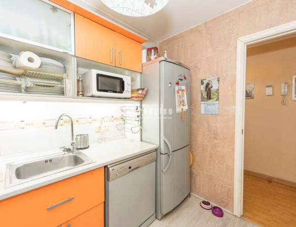 First floor for sale in Parque Europa - Los Pitufos , Pinto thumbnail 2