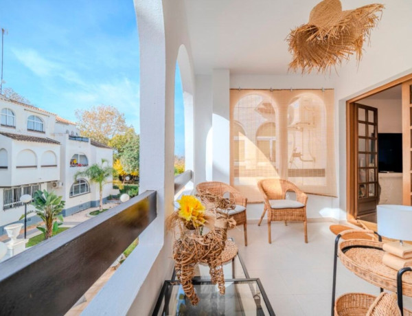 First floor for sale in El Acequión - Los Náufragos , Torrevieja thumbnail 2