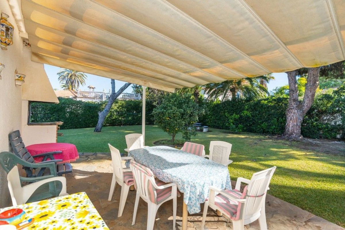 Venta de chalet independiente en Elviria-Cabopino, Marbella
 photo 5
