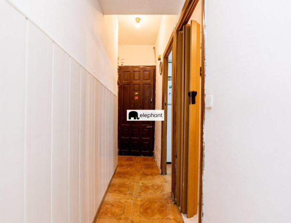 First floor for sale in Centro , Madrid thumbnail 2