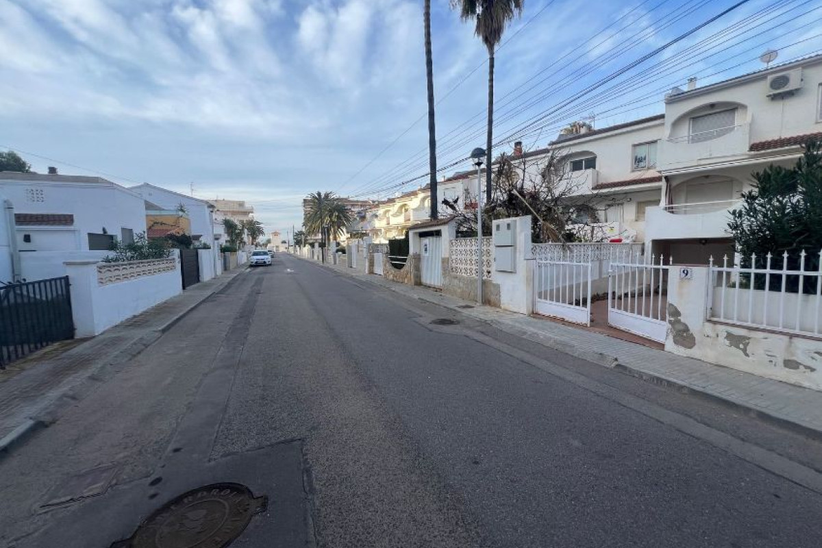 Sale of townhouse in Avenida Papa Luna, 132 , Peñíscola photo 1
