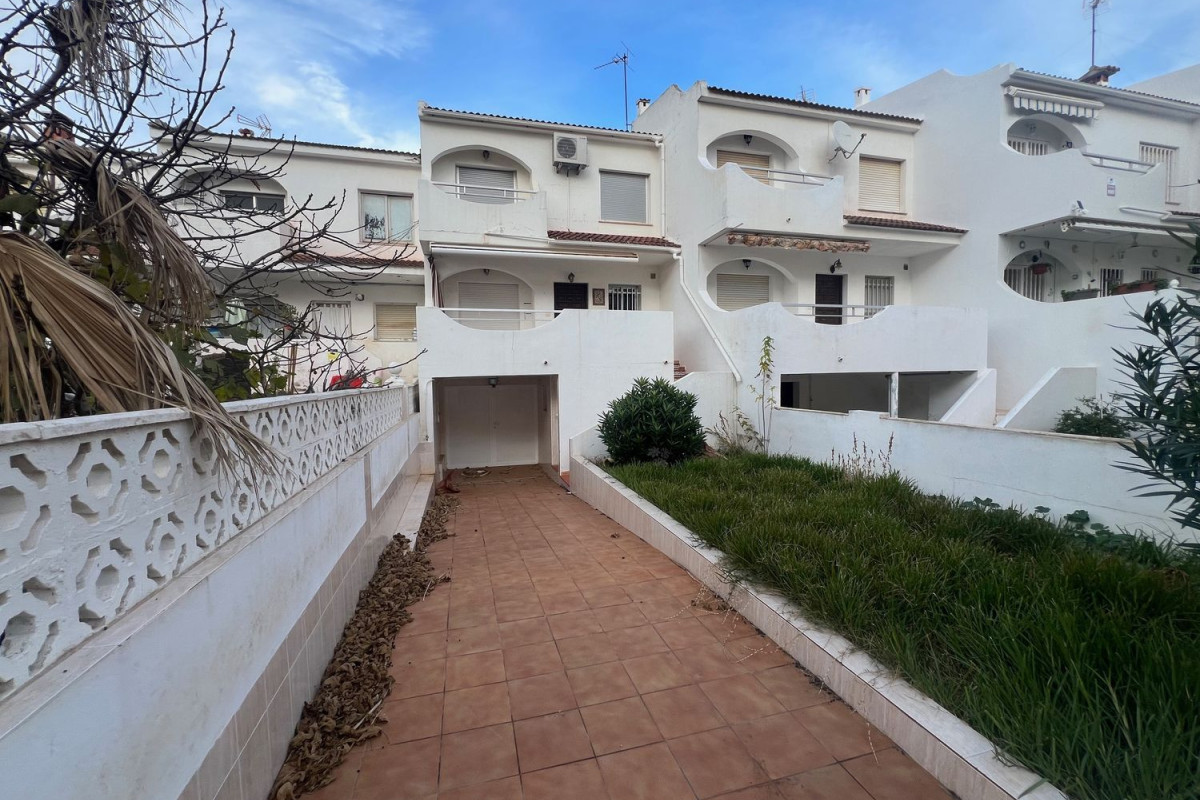 Sale of townhouse in Avenida Papa Luna, 132 , Peñíscola photo 3