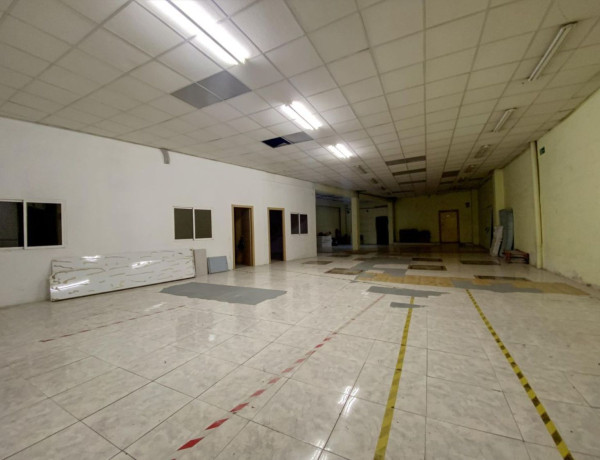 Local en venta en avenida d'Almassora, 50 thumbnail 1