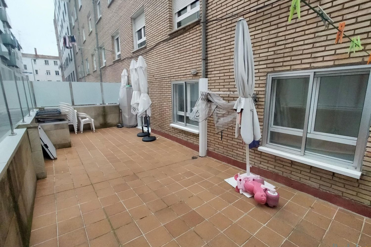 Sale of apartment in Calle Cervantes, Burgos
 photo 2