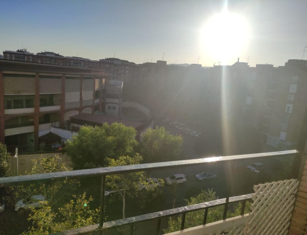 Продажа квартиры в Ciudad Jardín , Distrito Ciudad Jardín photo 1
