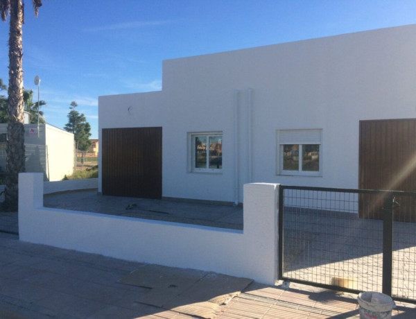 Chalet independiente en venta en  Las Lomas del Rame-Bahía Bella , Los Alcázares photo 2