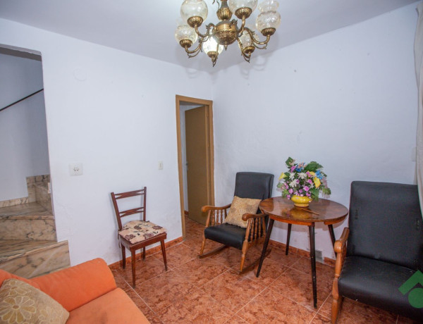 Dom w zabudowie bliźniaczej na sprzedaż w  Almuñecar Centro , Almuñécar photo 3