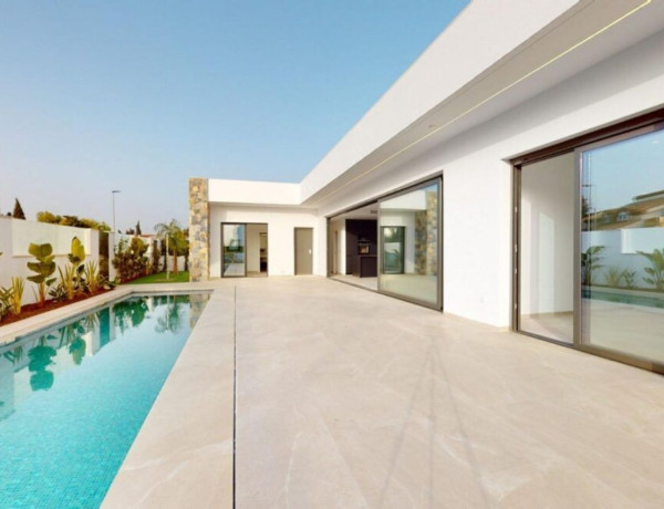 Chalet independiente en venta en  Las Lomas del Rame-Bahía Bella , Los Alcázares photo 3