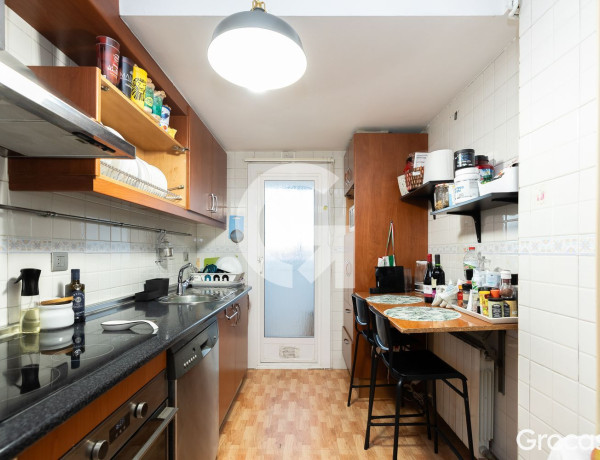 Piso en venta en  Plaça de Catalunya , El Prat de Llobregat photo 2