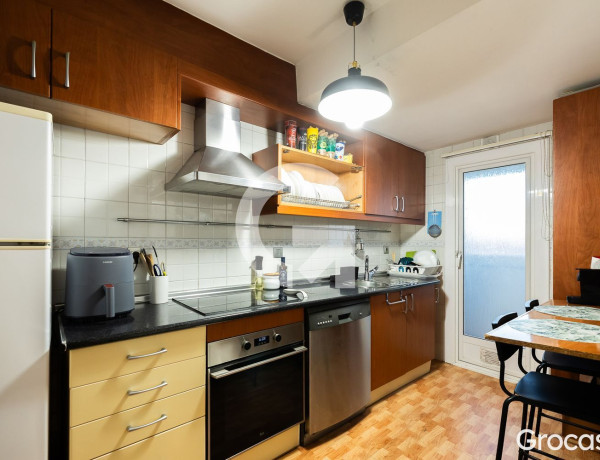 Piso en venta en  Plaça de Catalunya , El Prat de Llobregat photo 3