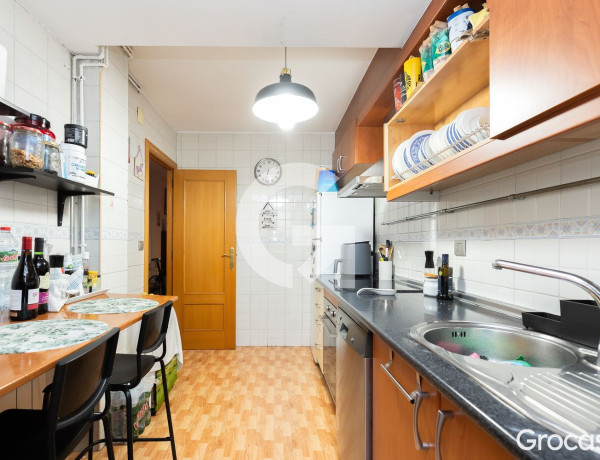 Piso en venta en  Plaça de Catalunya , El Prat de Llobregat photo 4