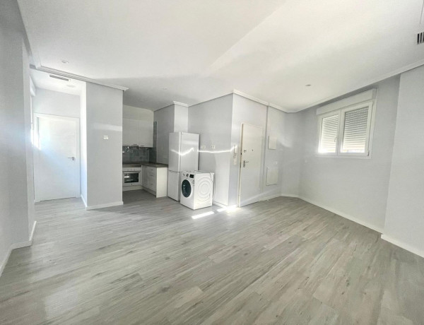 Bajo en venta en  Calle Ciudad Jardín, 17 , San Vicente del Raspeig photo 1
