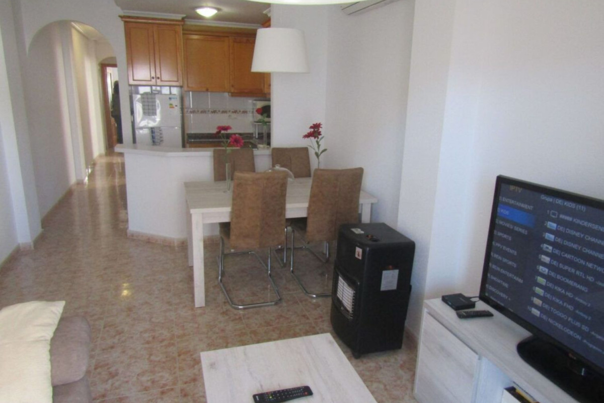 Venta de bajo en Centro, Torrevieja
 photo 2
