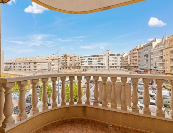 First floor for sale in Centro , Torrevieja photo 1