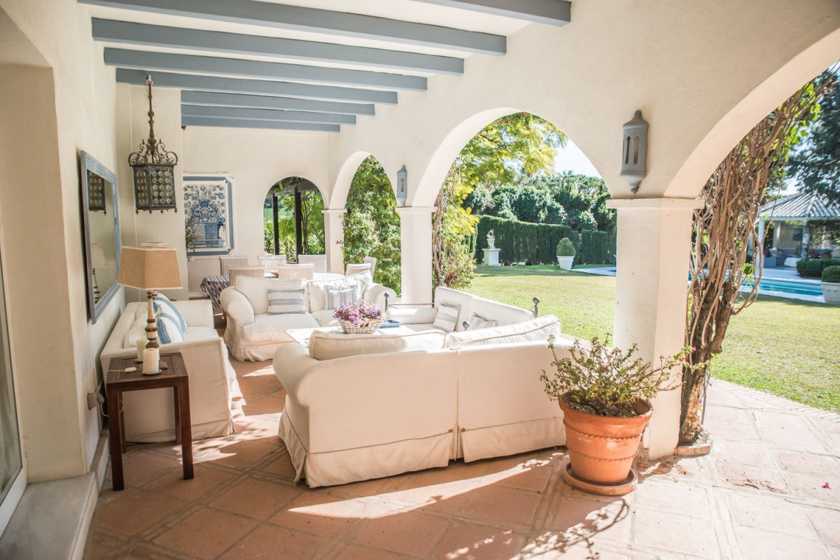Sale of independent chalet in Calahonda Site, Mijas
 photo 3