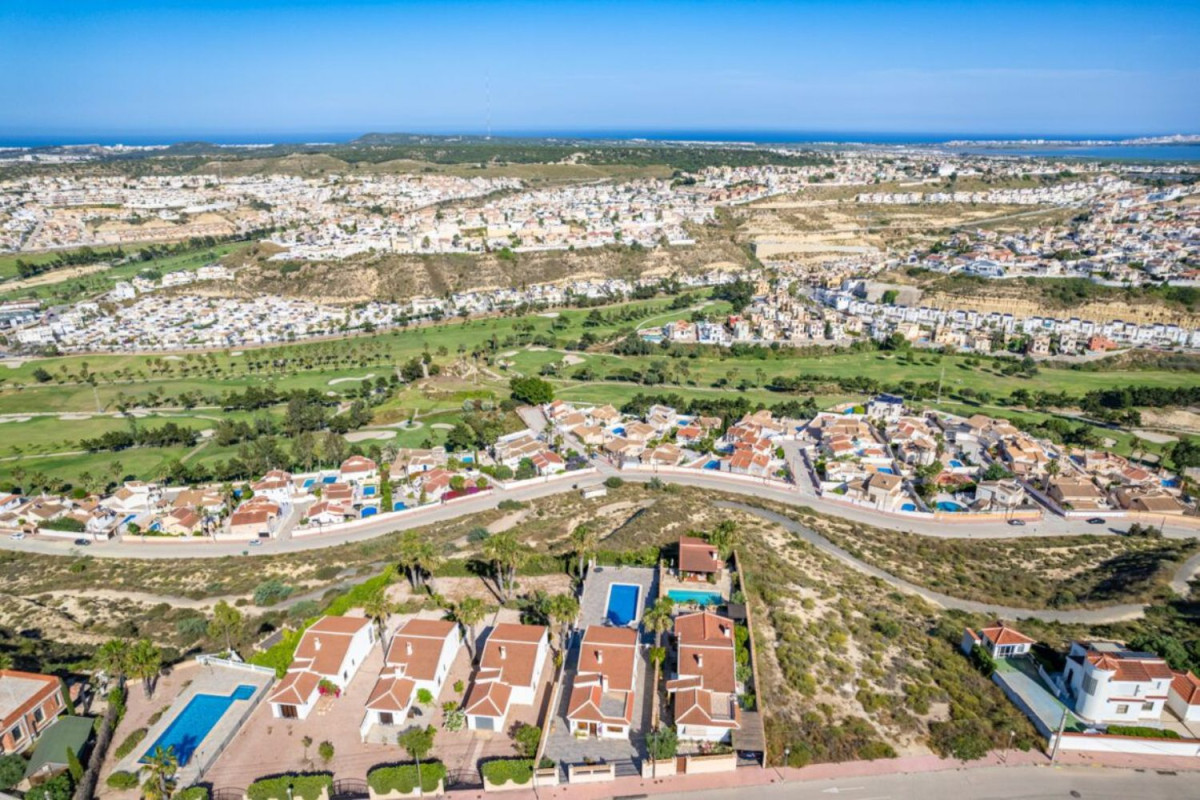 Działka na sprzedaż w Ciudad Quesada, Alicante photo 4