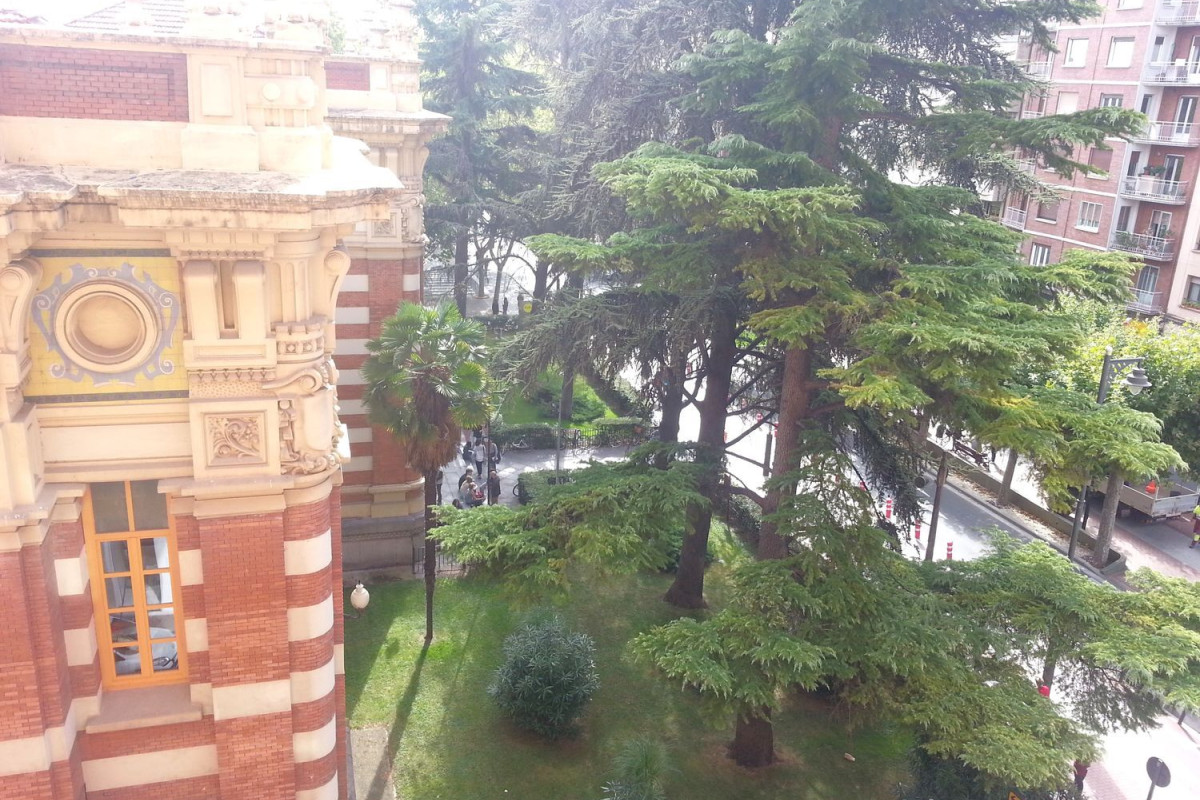 Продажа квартиры на Calle Capitán Gaona / AVDA DE LA PAZ, Логроньо
photo 4