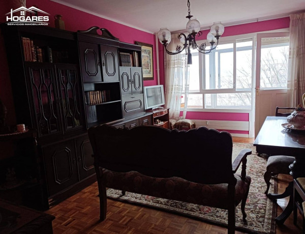 Продажа первого этажа в  Calle de Pi y Margall, Vigo photo 2