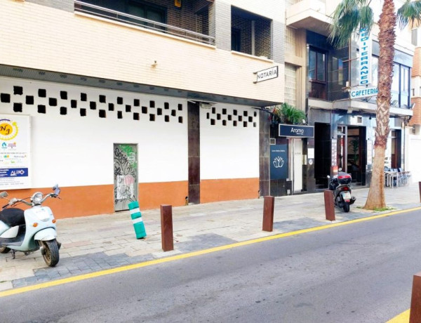 Local en venta en calle José Martínez Ruiz Azorín photo 1
