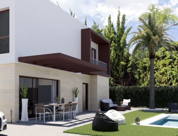 Chalet independiente en venta en Calle Holanda, 6, Gandia photo 1