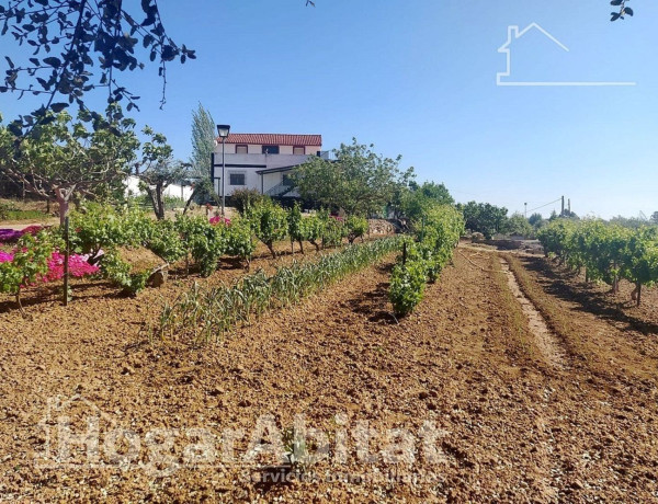 Chalet independiente en venta en  Dehesilla de Calamón - Campomanes , Badajoz photo 3