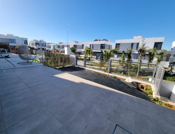 Semi-detached house for sale in Ciudad Aljarafe , Mairena del Aljarafe thumbnail 1