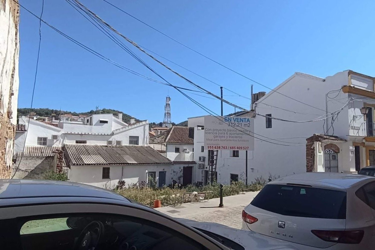 Land for sale in Constantina, Seville photo 1