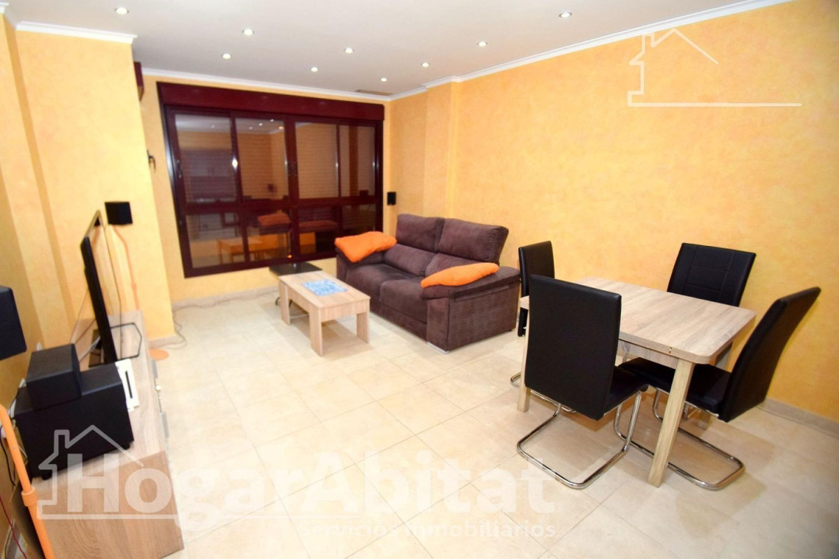 Sale of apartment in Calle Constitució, Villarreal
photo 1