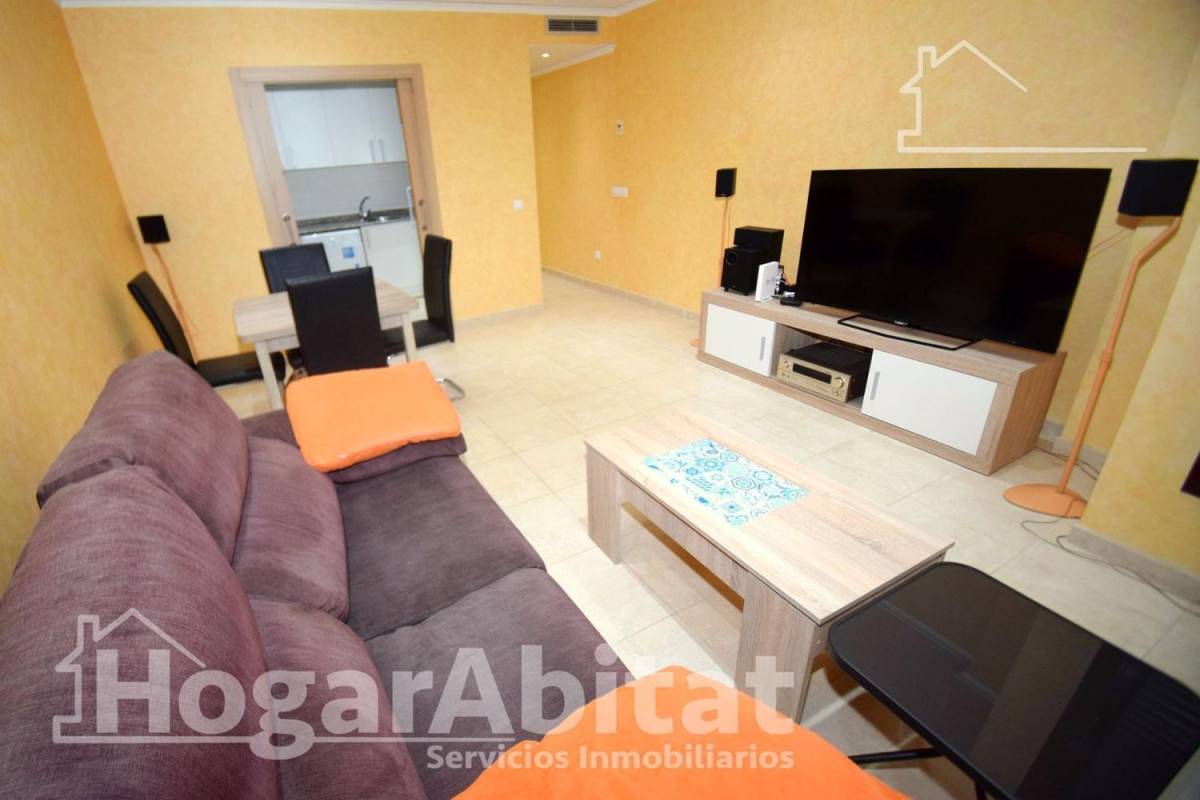 Sale of apartment in Calle Constitució, Villarreal
photo 2