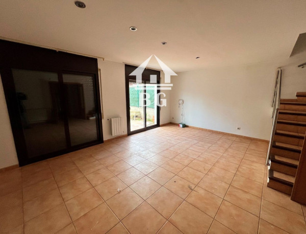 Chalet adosado en venta en , Santa Coloma de Farners photo 2