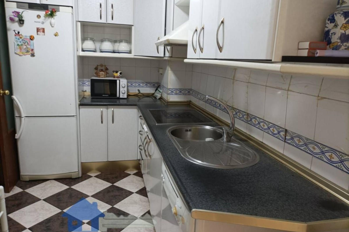 Venta de piso en Avenida los Pinos, Montequinto
photo 3