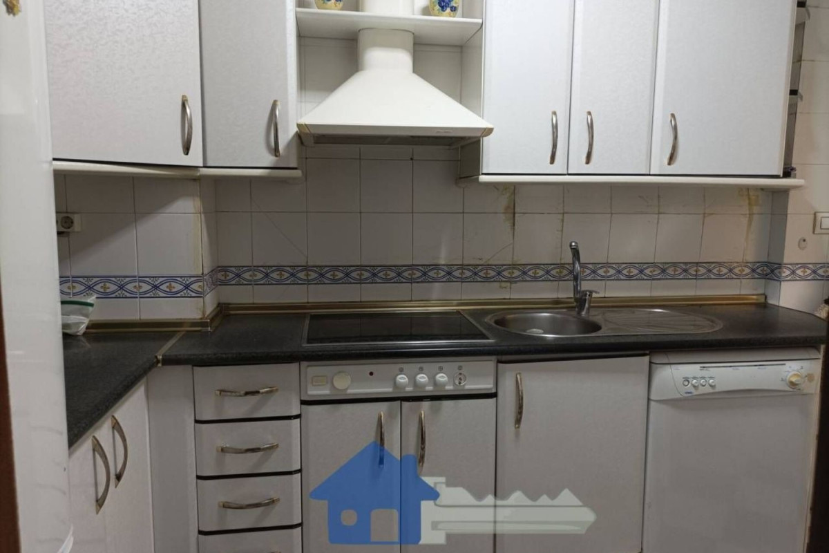 Venta de piso en Avenida los Pinos, Montequinto
photo 4