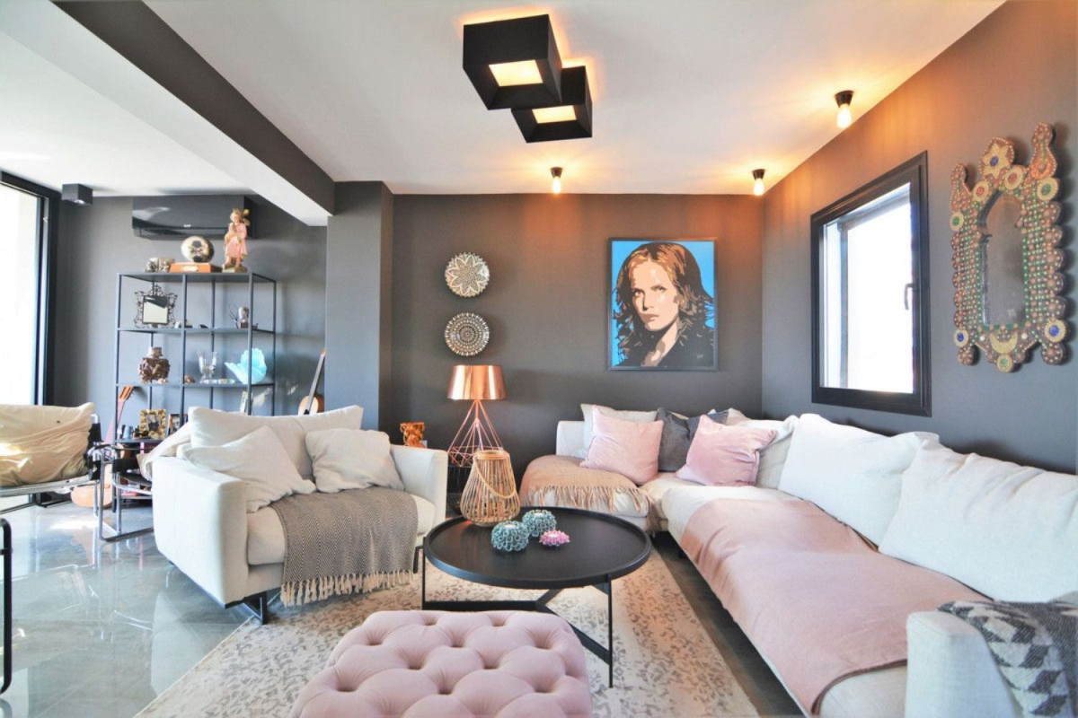 Продажа квартиры на Av. Condes de San Isidro, Фуэнхирола
photo 5
