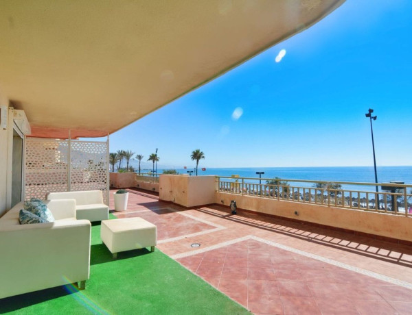Piso en venta en  Paseo Marítimo Rey de España, Fuengirola photo 2