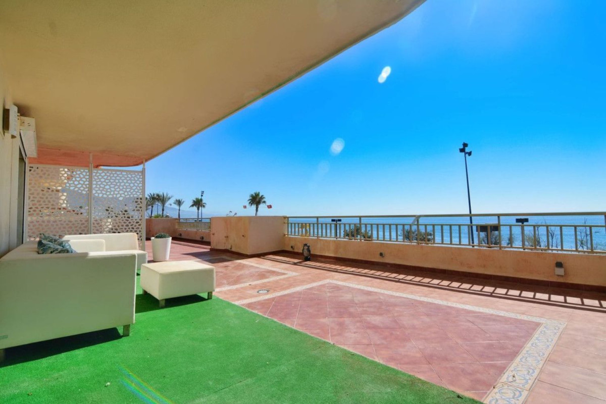 Продажа квартиры на Paseo Marítimo Rey de España, Фуэнхирола
photo 5